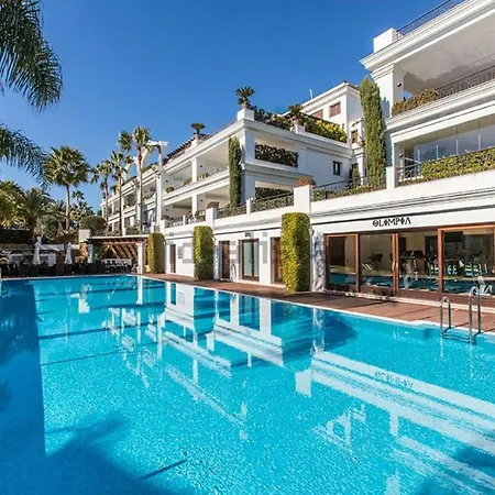 Doncella , Zeus Con Increibles Vistas Al Mar Estepona